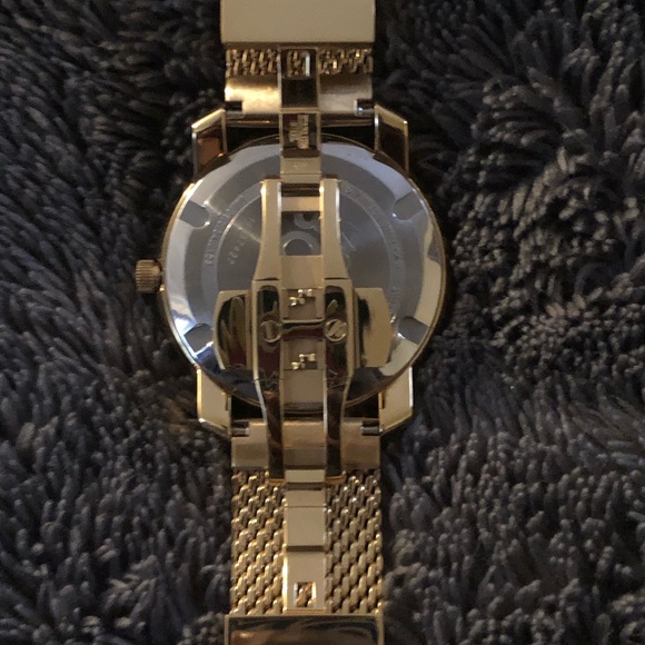 Movado Bold mesh yellow-gold Watch - Picture 6 of 8